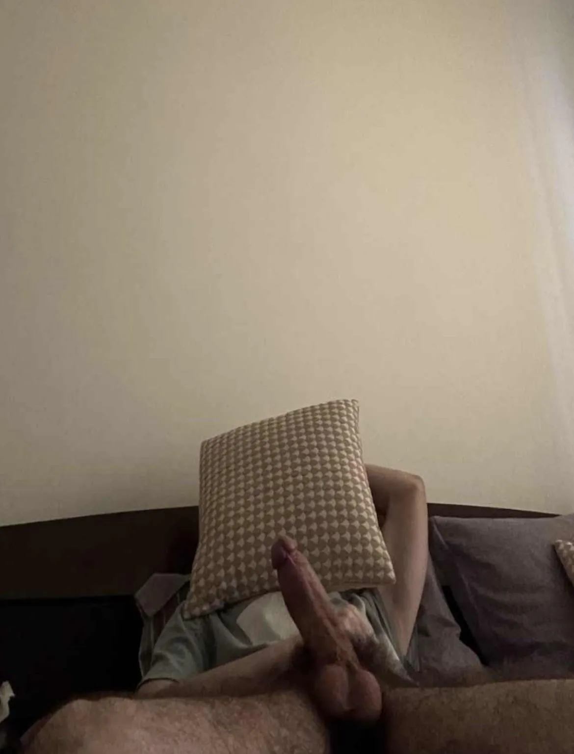 [20] yo with big full balls