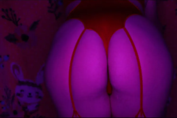 do y’all really love a fiery southern peach as much as I’ve heard? Asking for a friend…