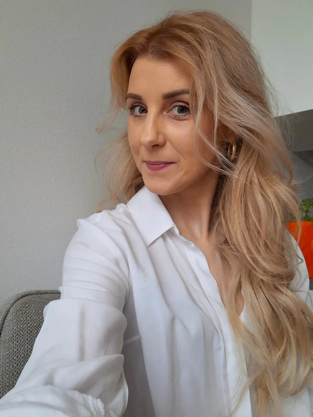 Long blonde hair🤗