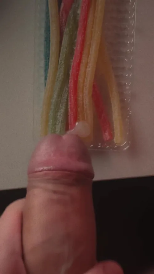 Mmmm leaking out fresh drops of precum on some candy😋