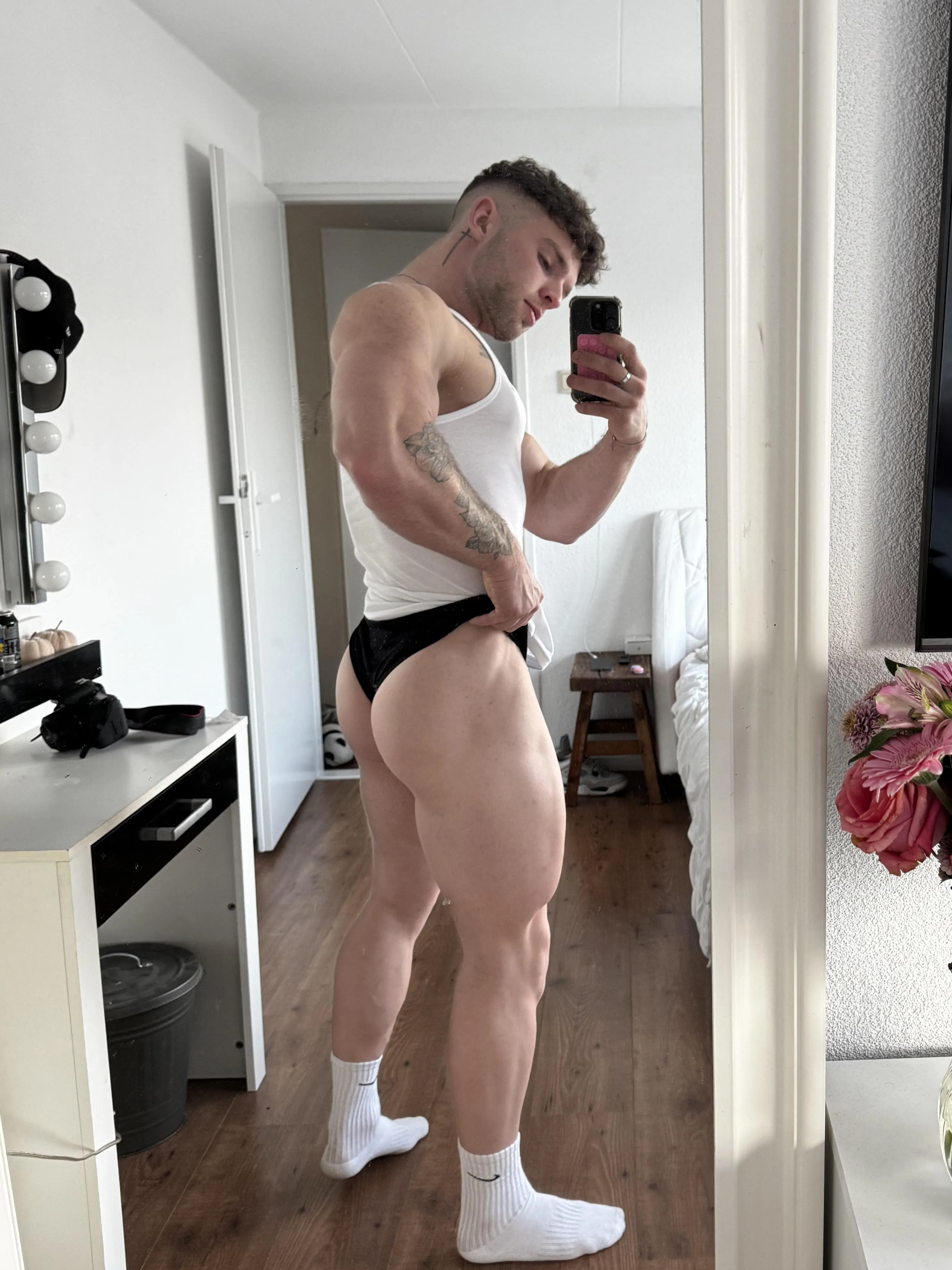 squats are paying off🍑