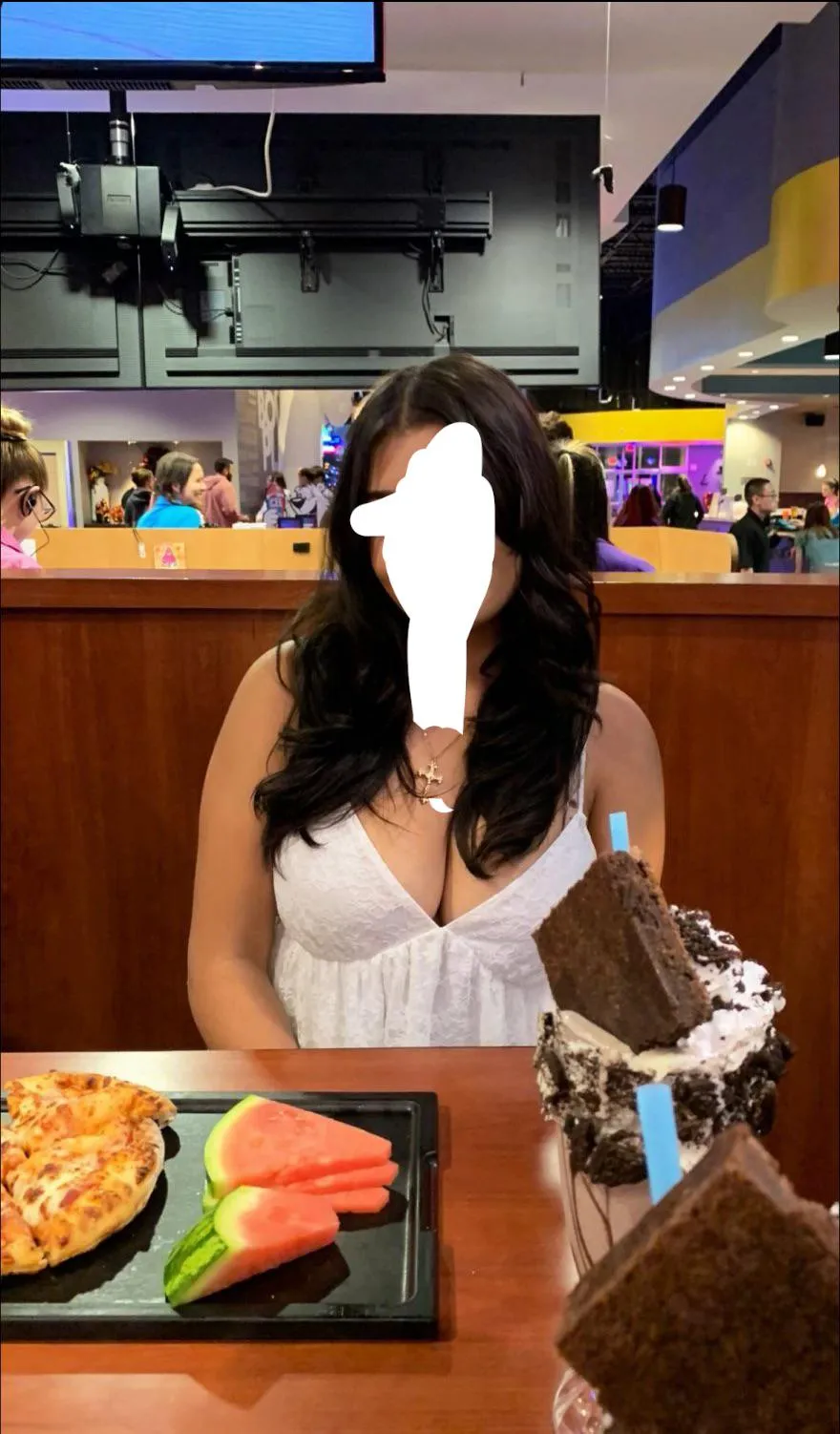 Any latino males wanna fuck my girl?