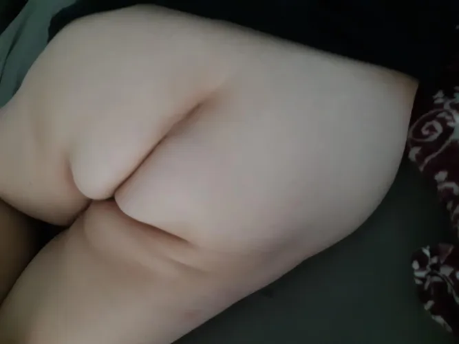 big granny butt here