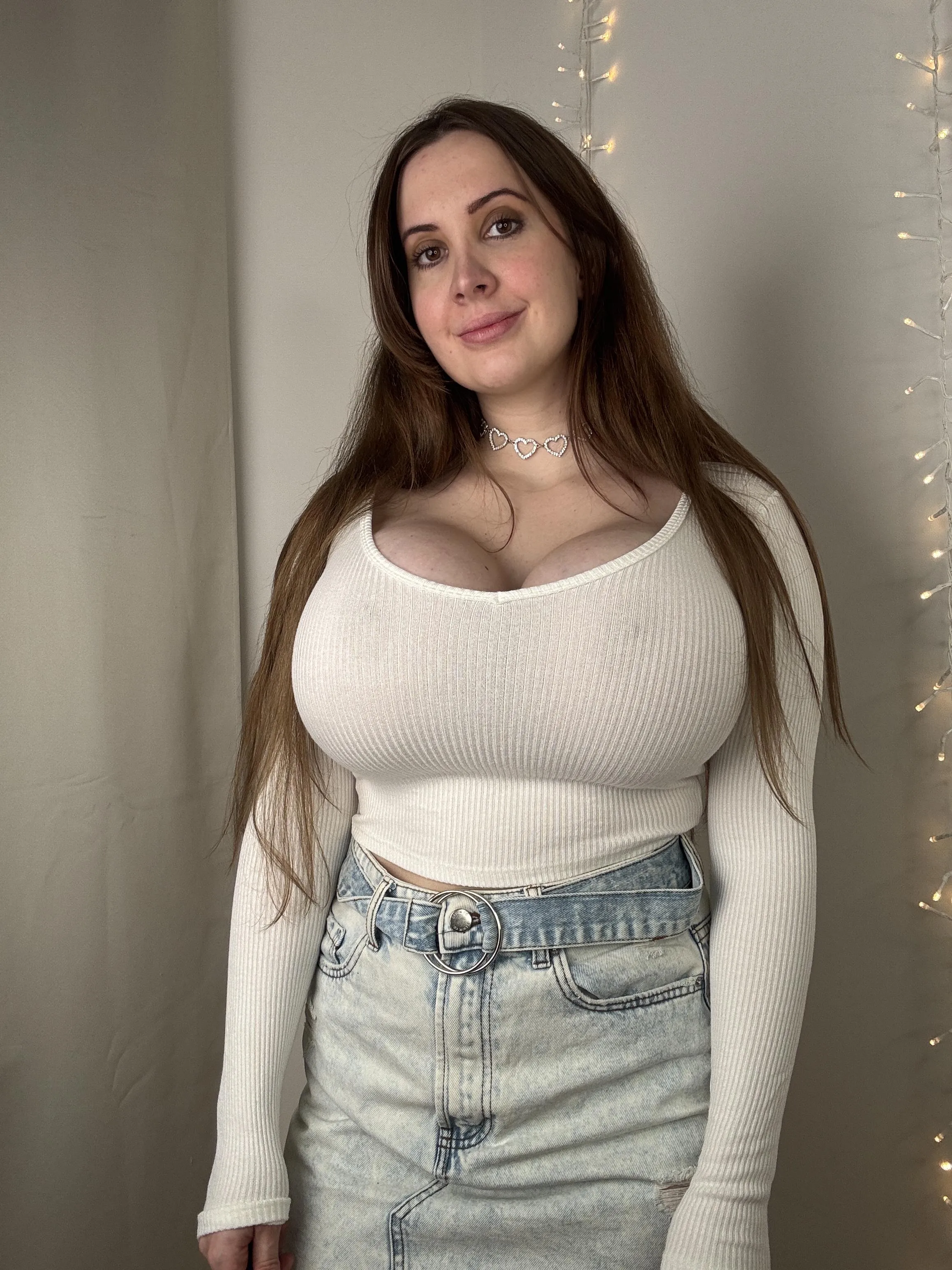 Feeling like a walking fantasy with 2500cc of pure indulgence, ready to turn heads and drop jaws.