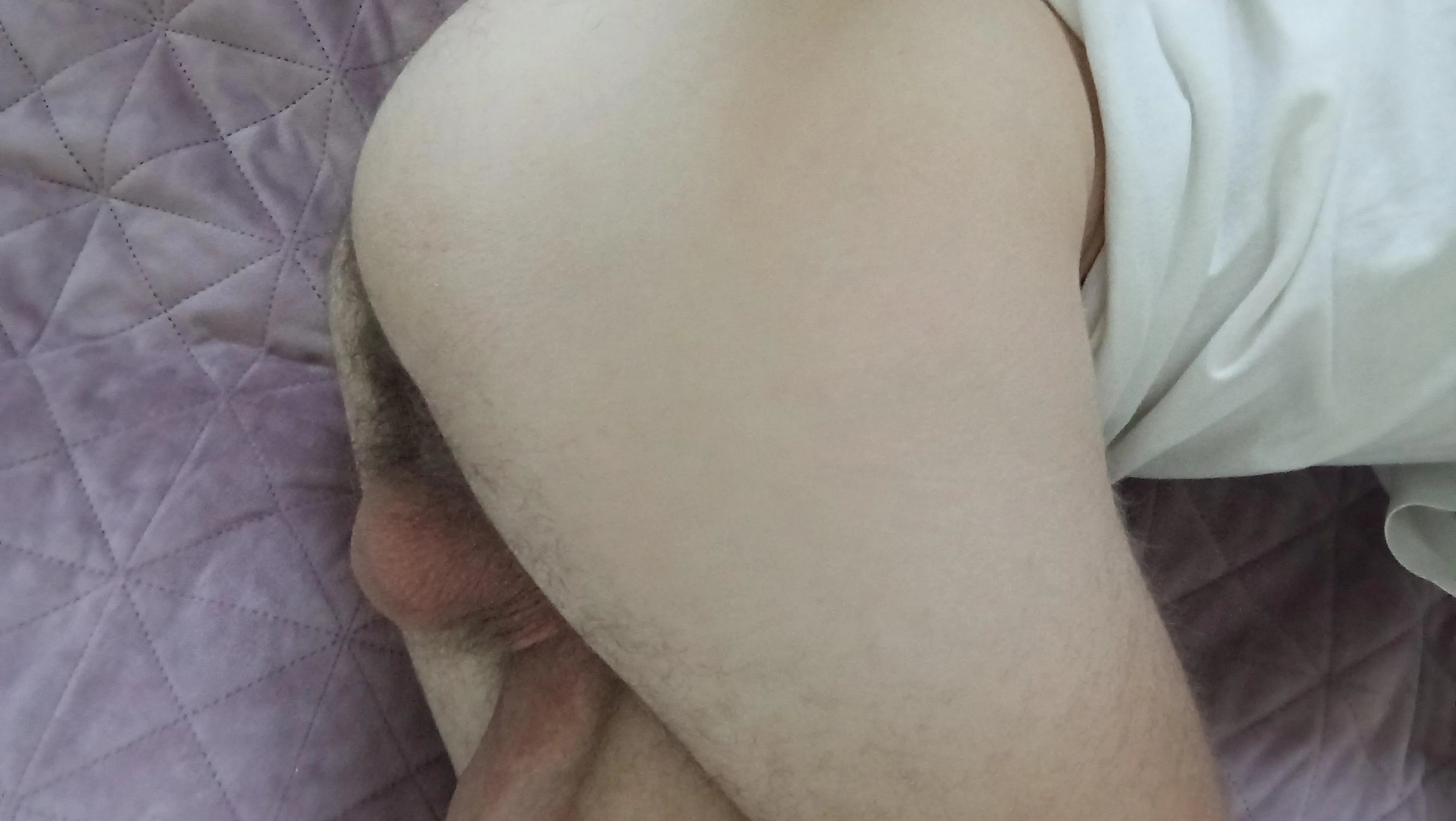 Wanna cum on my thighs?