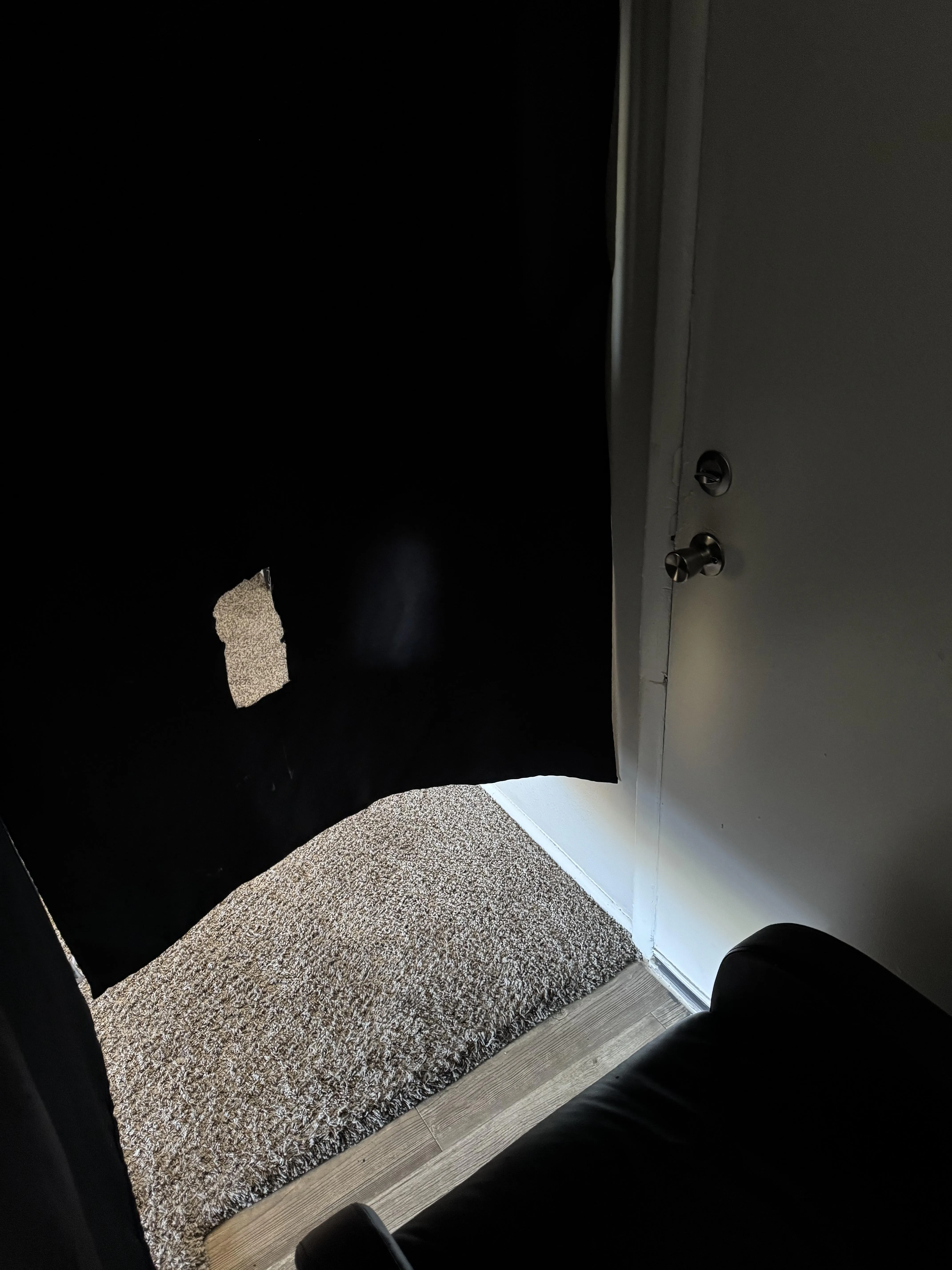 29M4M Private Glory Hole open at my apartment. 19th and Northern Lumina Apts. Very private and discrete. Walk in and Walk Out. Use my mouth or ass. Clean and DDF only. Send DM with stats for reply