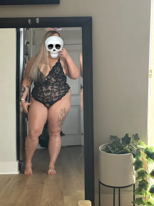 Cute blonde BBW wants a new FWB/connection