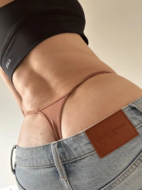 Hello! First post here x