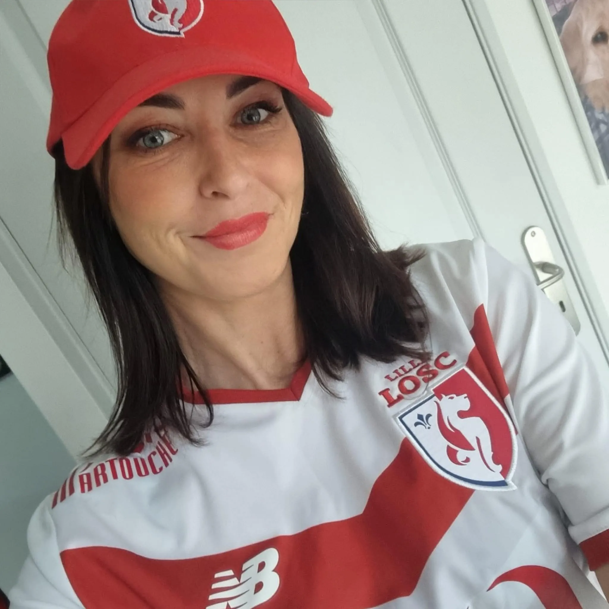 If you open your heart to me i'll open my legs for you ❤️