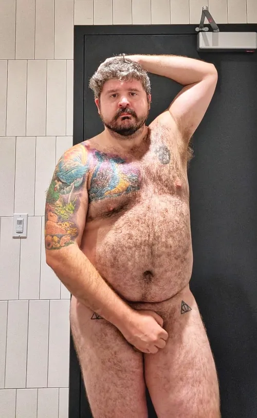 This is what my husband sent me after I told him his workout doesn't count unless he takes a naked gym pic