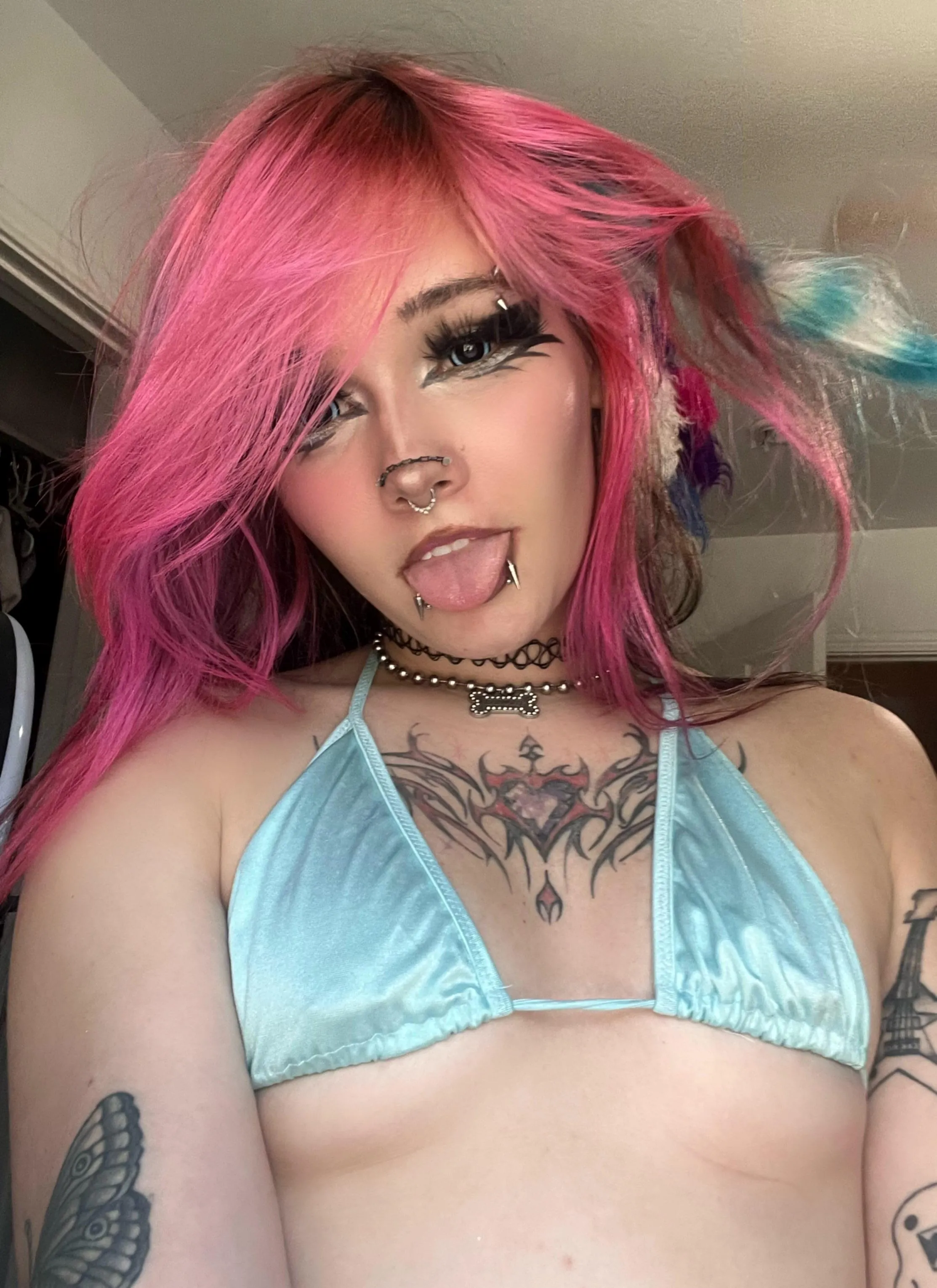 Would you fuck a goth girl like me?