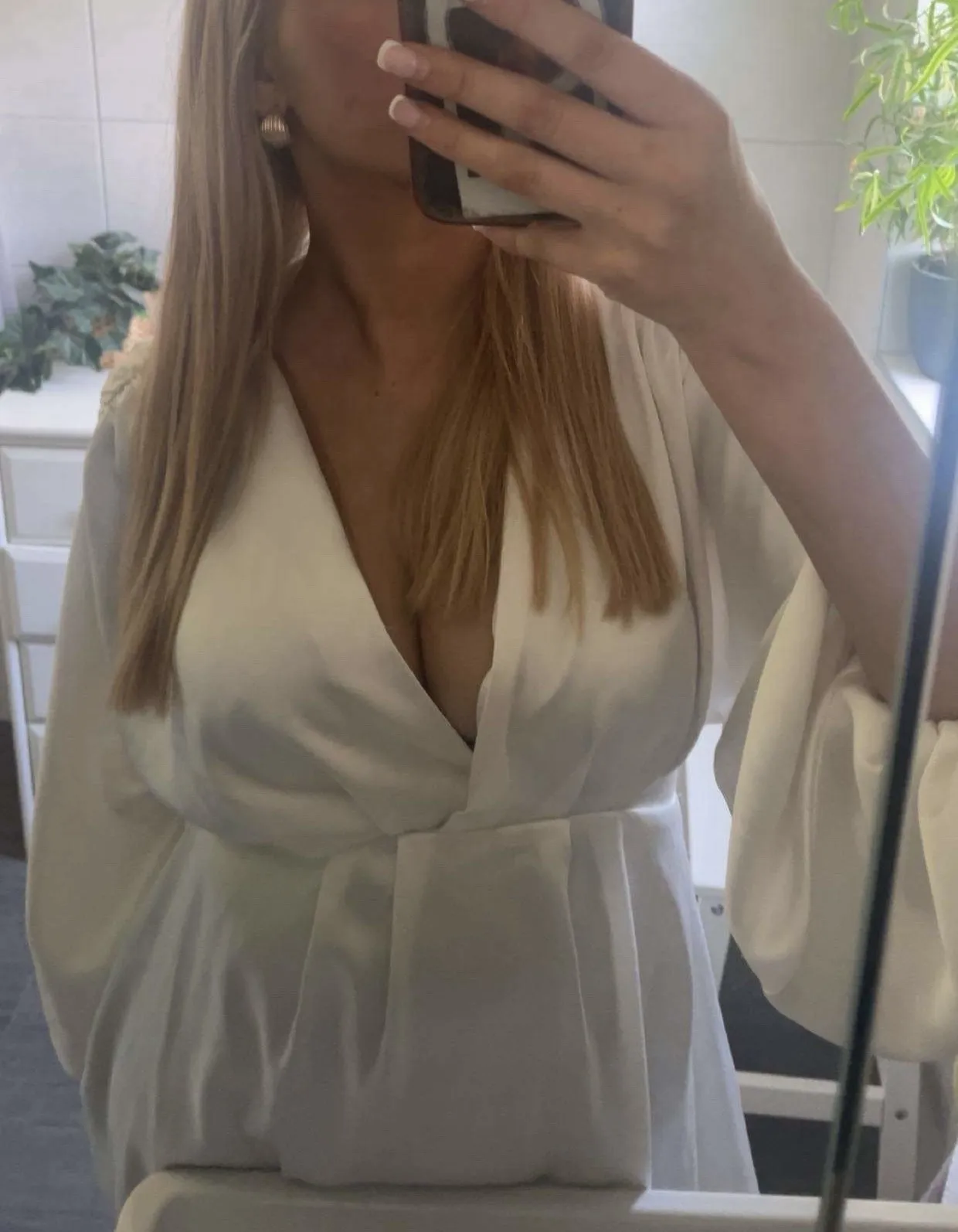 Myönnä, että haluat nussia minua juuri nyt?