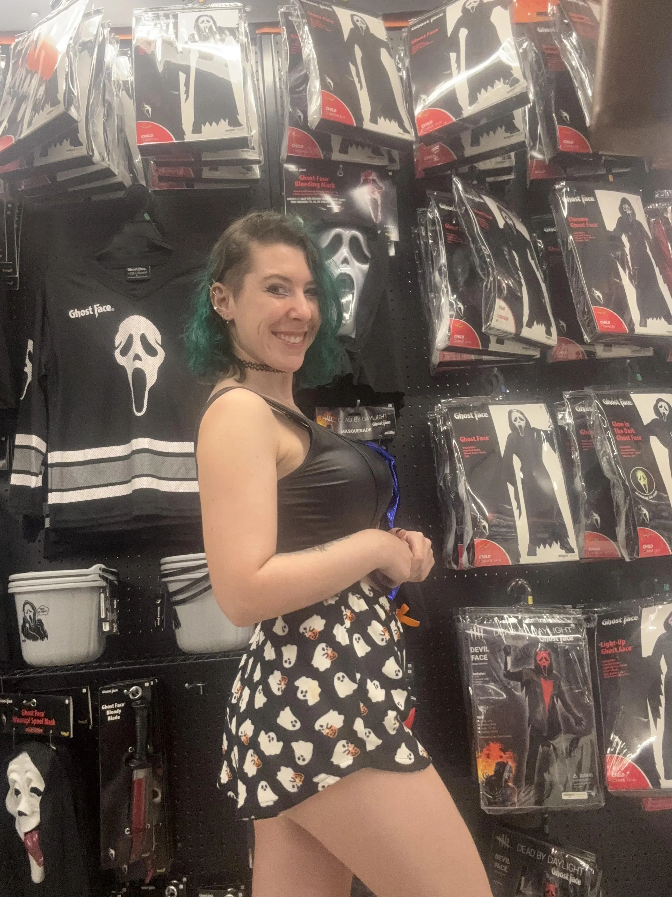 Scream queen @sirenskiss3