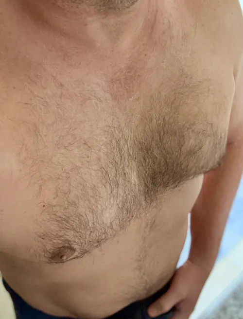 Attractive male looking to connect with a couple or female. Austin area