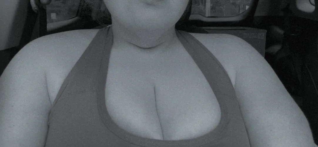 Craving a bwc to play with. Anyone want to fuck he into labor?