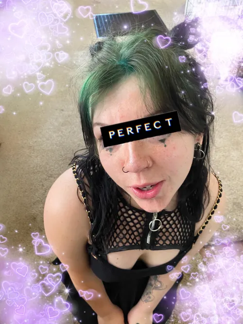 i give 🧠 for MY pleasure. hmu if you wanna have a seizure😇