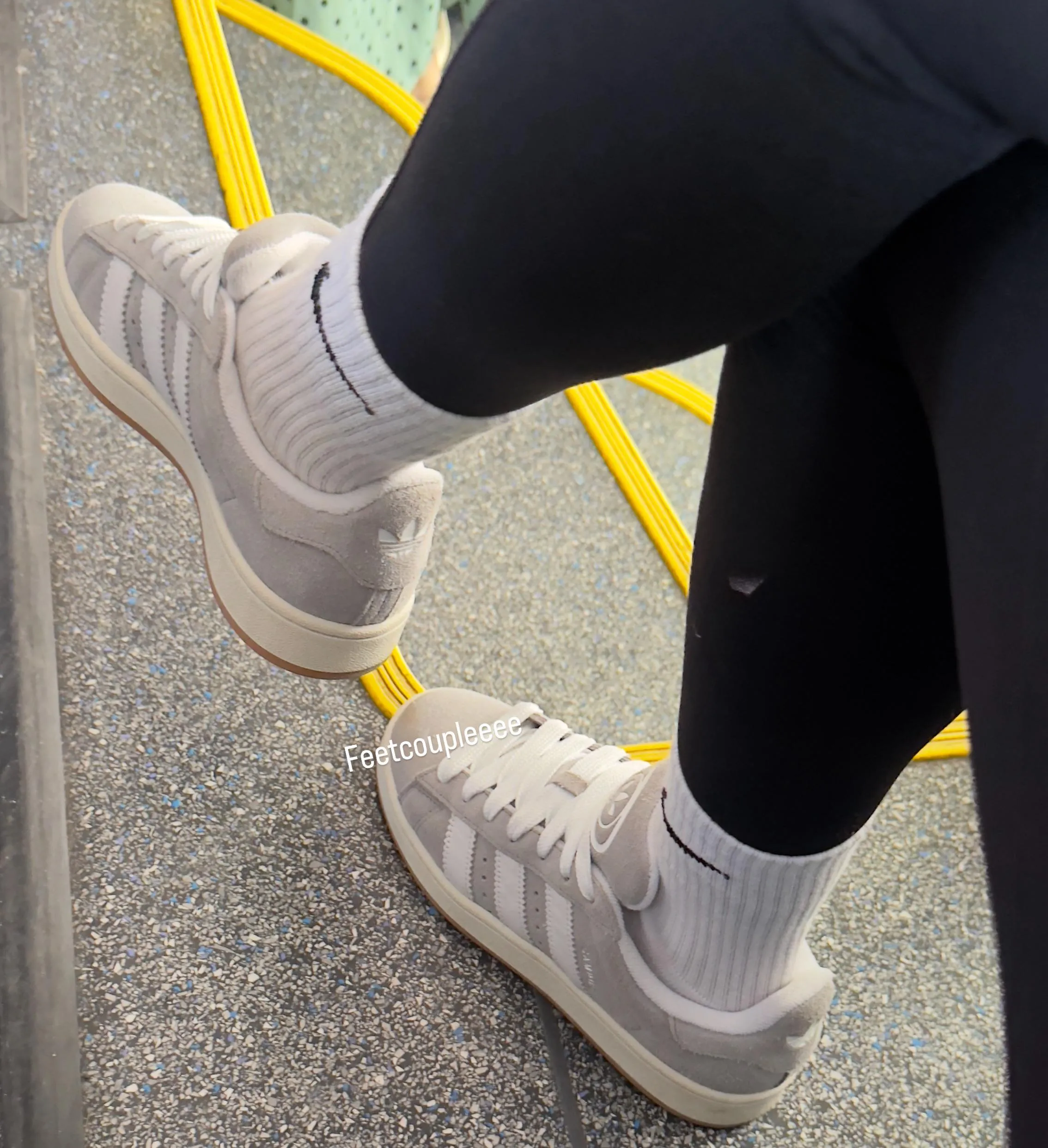 If you catch me at the bus like that would you ask for my socks?😈