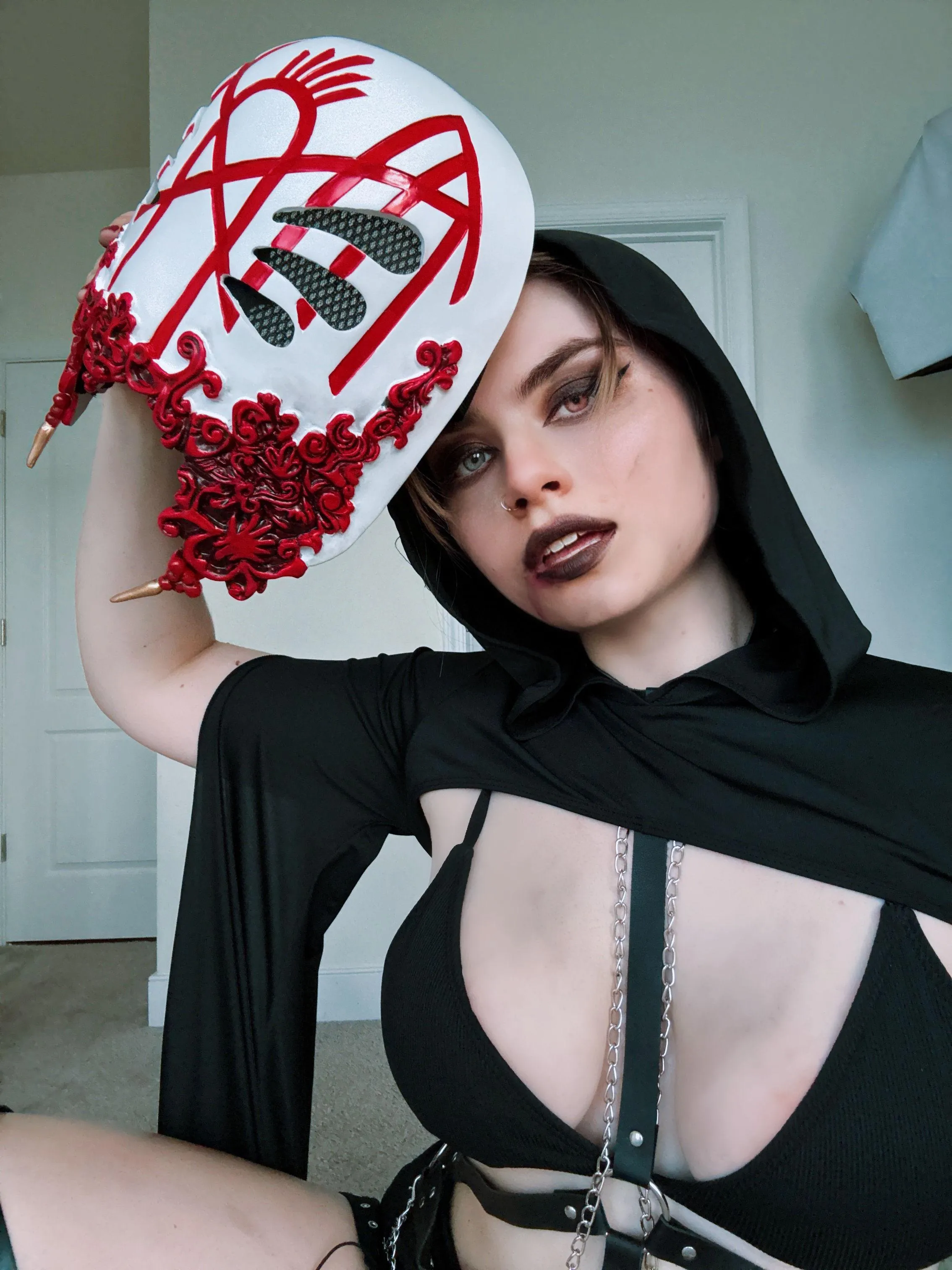 If you wanna give, then give me all that you can give, all your darkest impulses - Vessel Sleep Token Cosplay by MuscleMommyCosplays