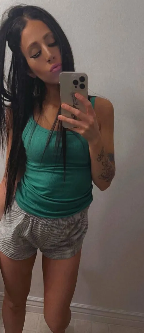 I'm picking random redditors to send nudes to, who's in? ( only the first 75 ;)