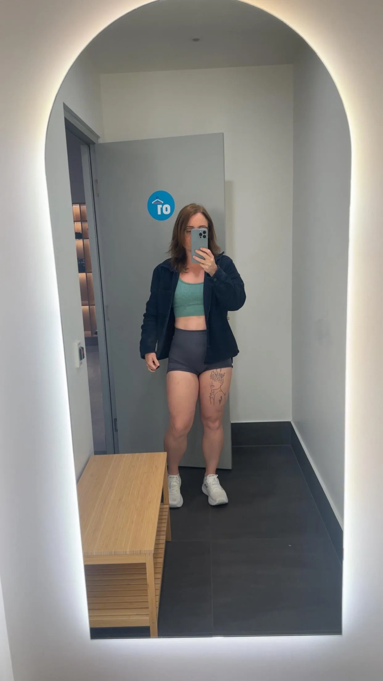 Meet me in the change room for cardio 😏 (OC)