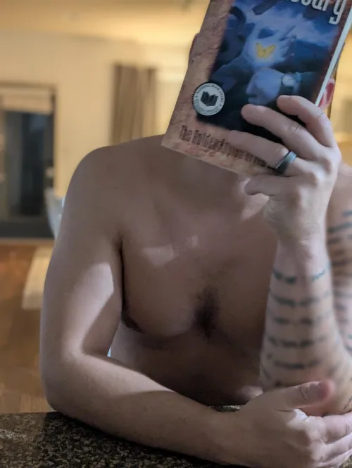 literary heat, shirtless seat