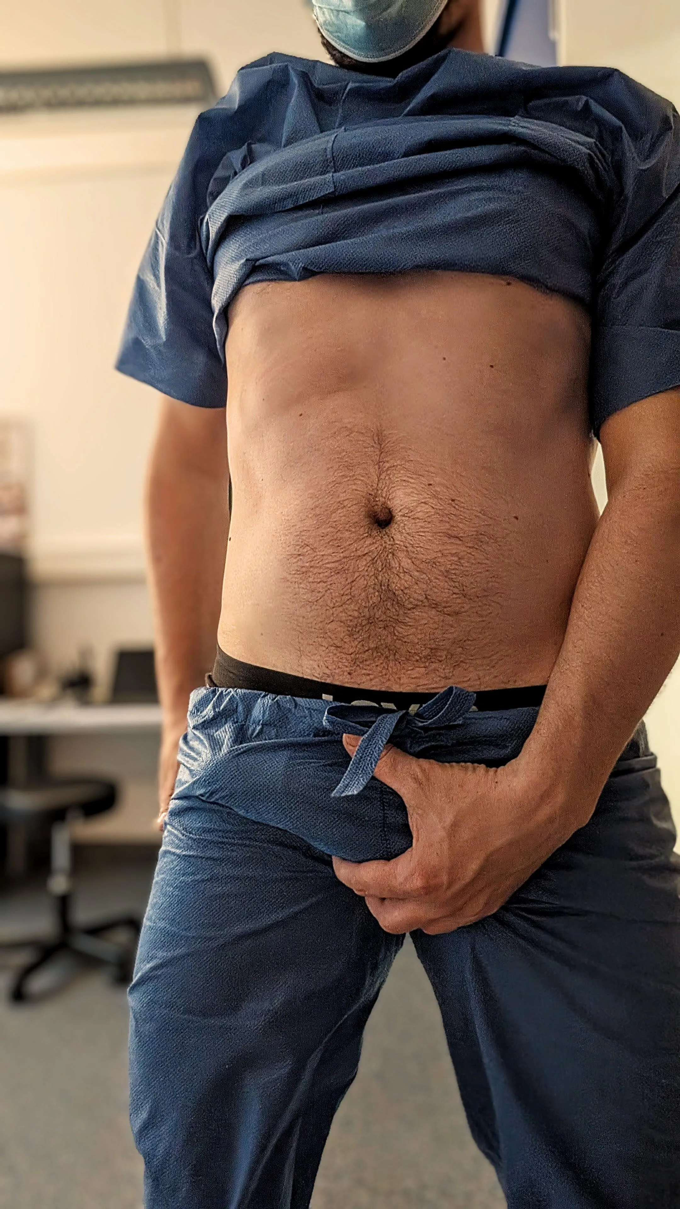 Terrible when I get nudes during work hours (m39)