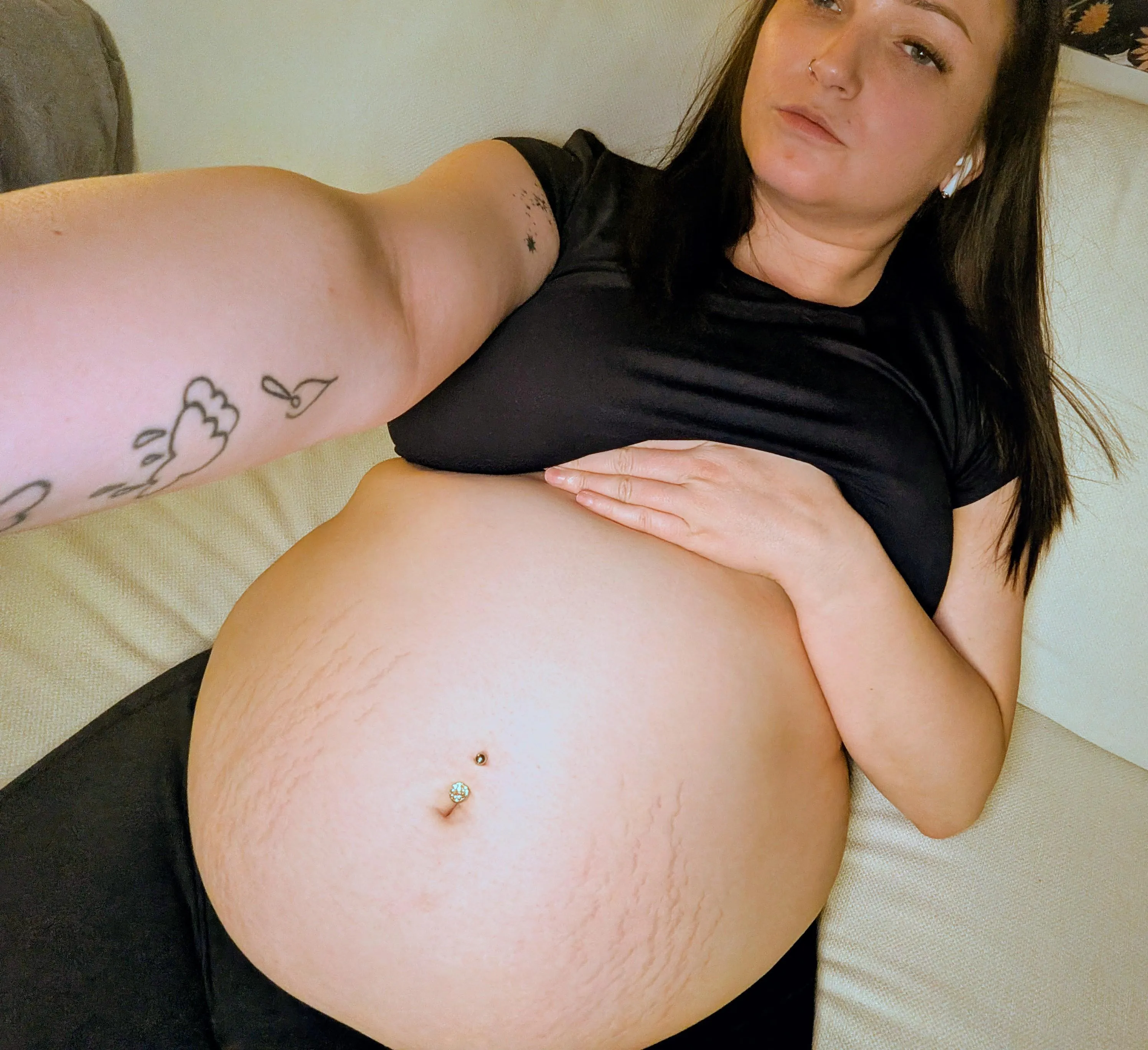 who likes my stretch marks? I know I do 🥰