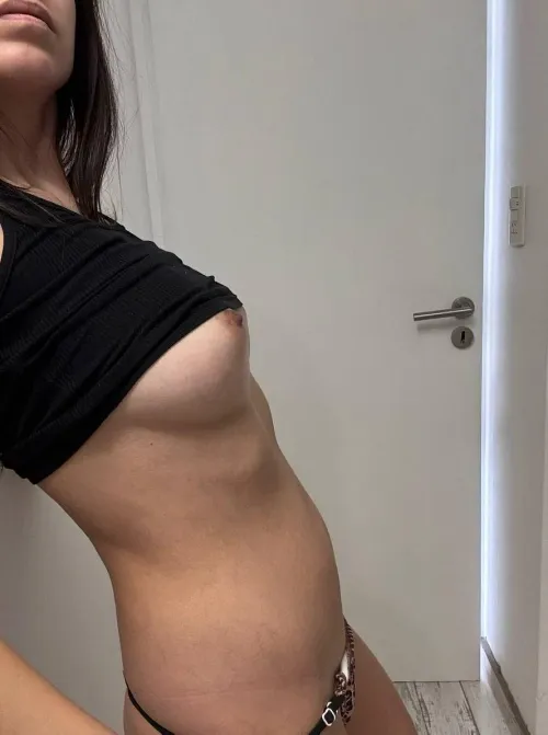 is a hot 40s mom too much to handle