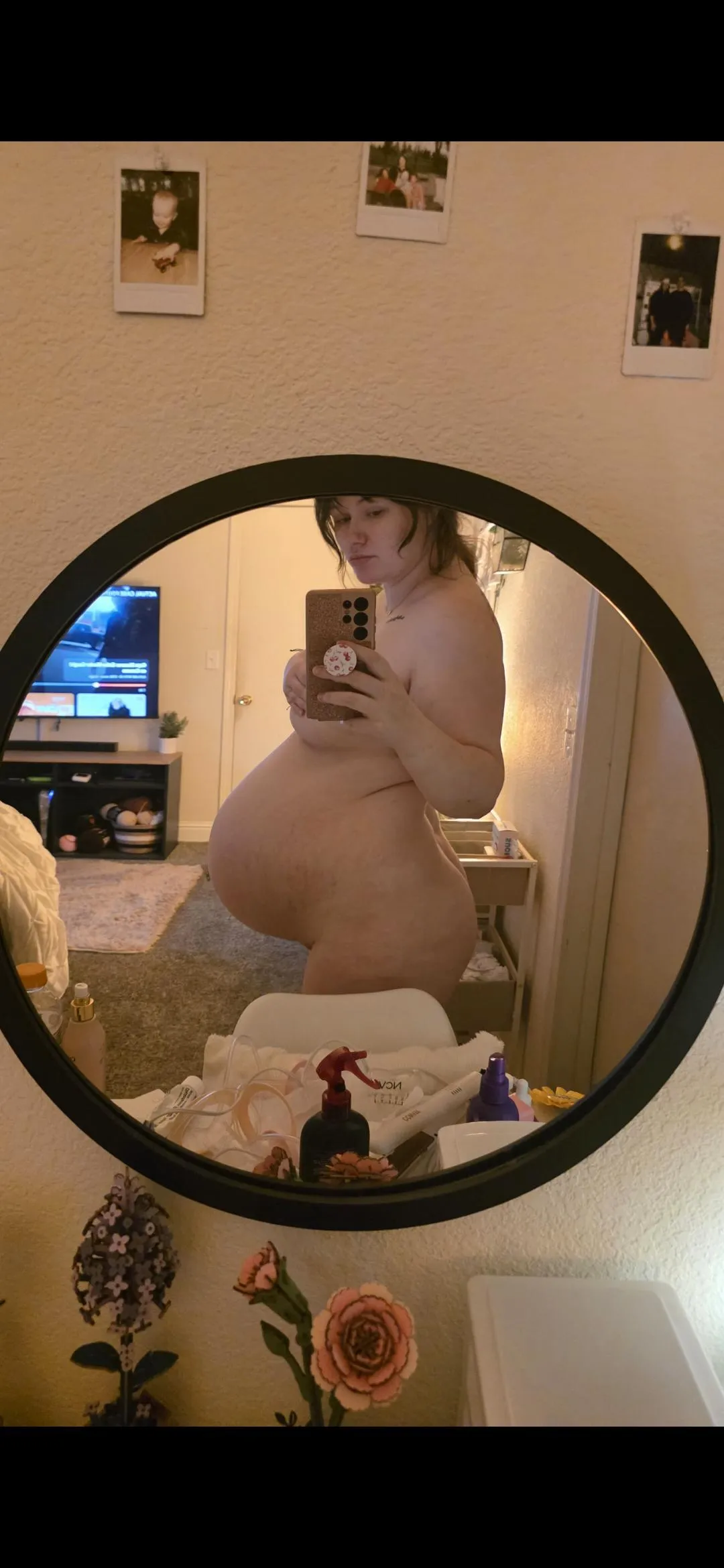 Only 11 days left! Big enough to pop! (Pregnant)
