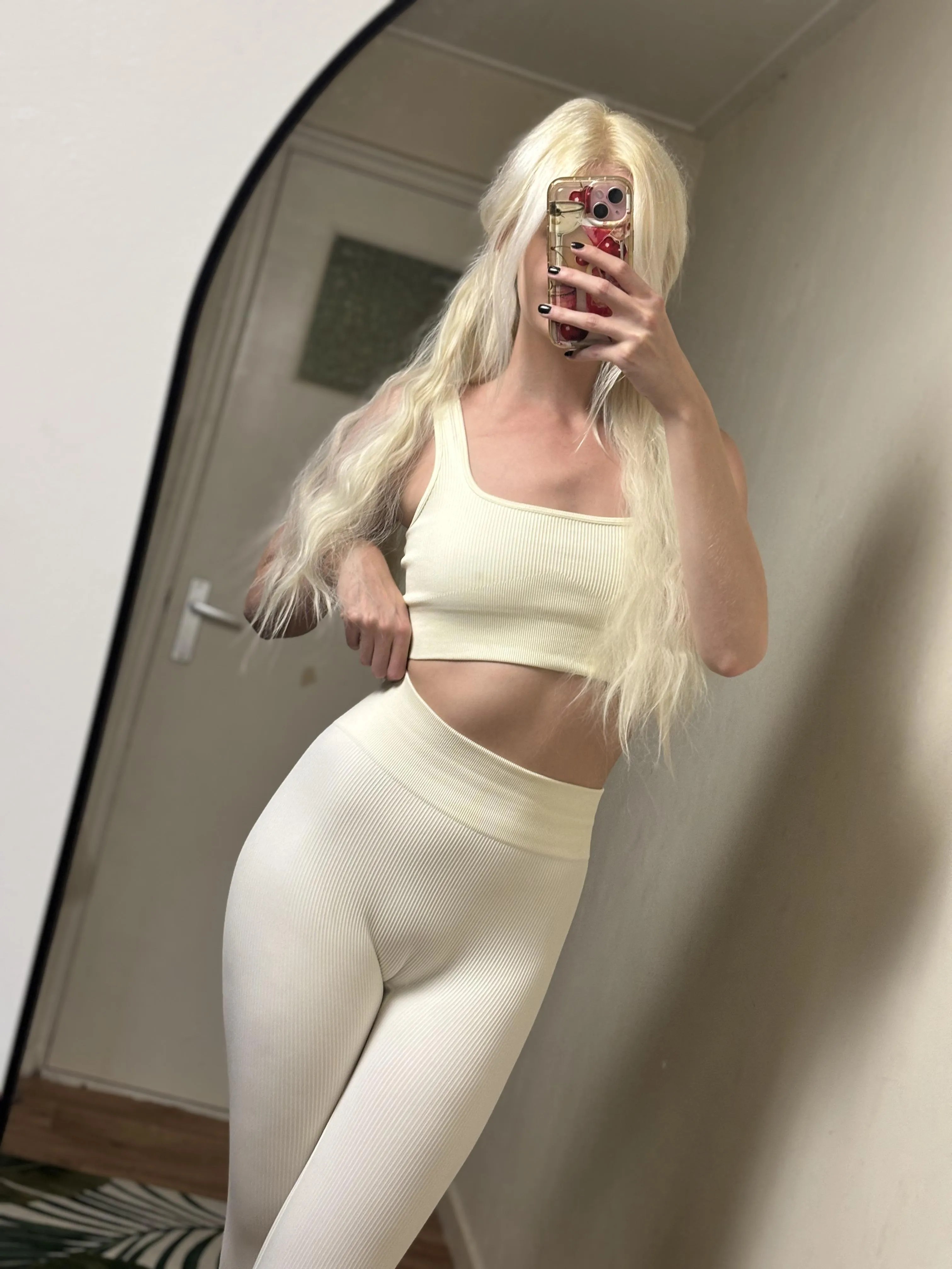 Panties and Yoga pants should be illegal, it looks so good without it