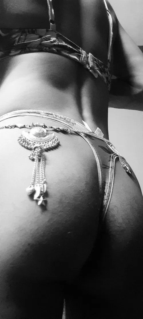 Please slap it babe ahhh...