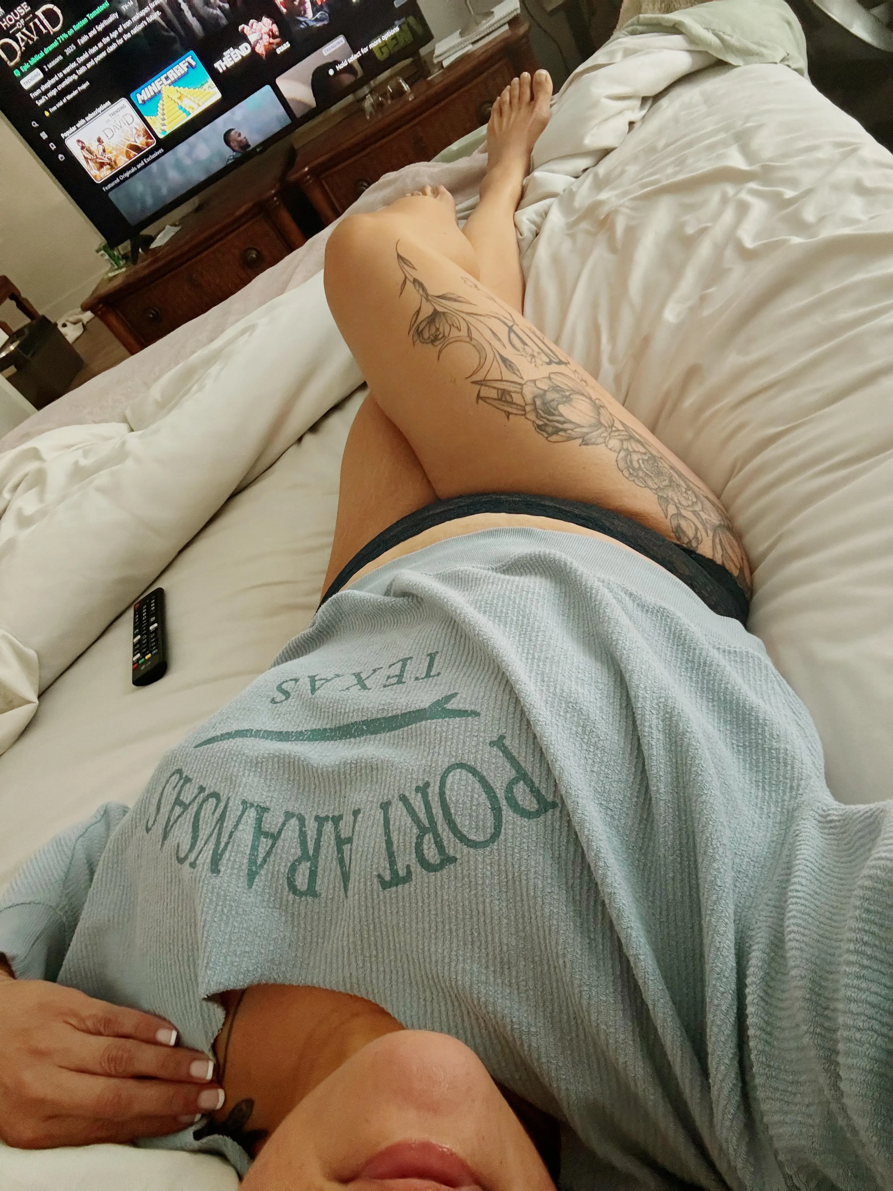 Your favorite STx MILF is milking the clock today, but I’d rather be milking 🫵🏼