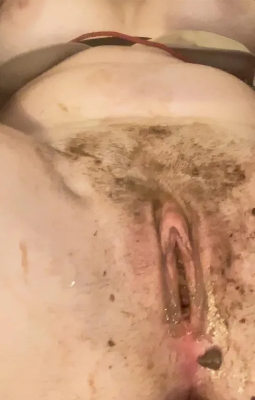 [f] accepting volunteers to lick me clean