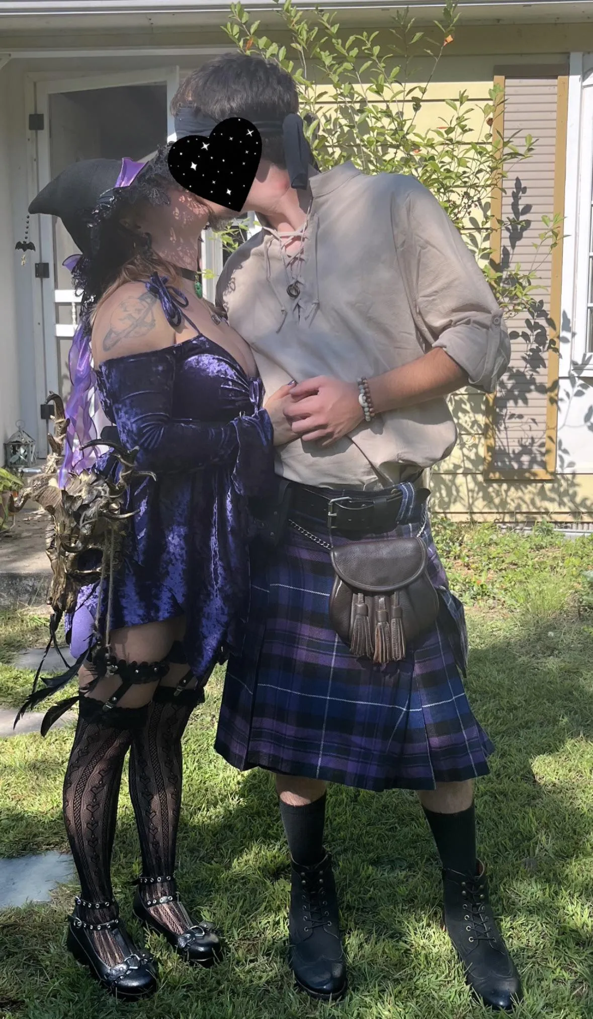 I can’t even reach his lips in heels~