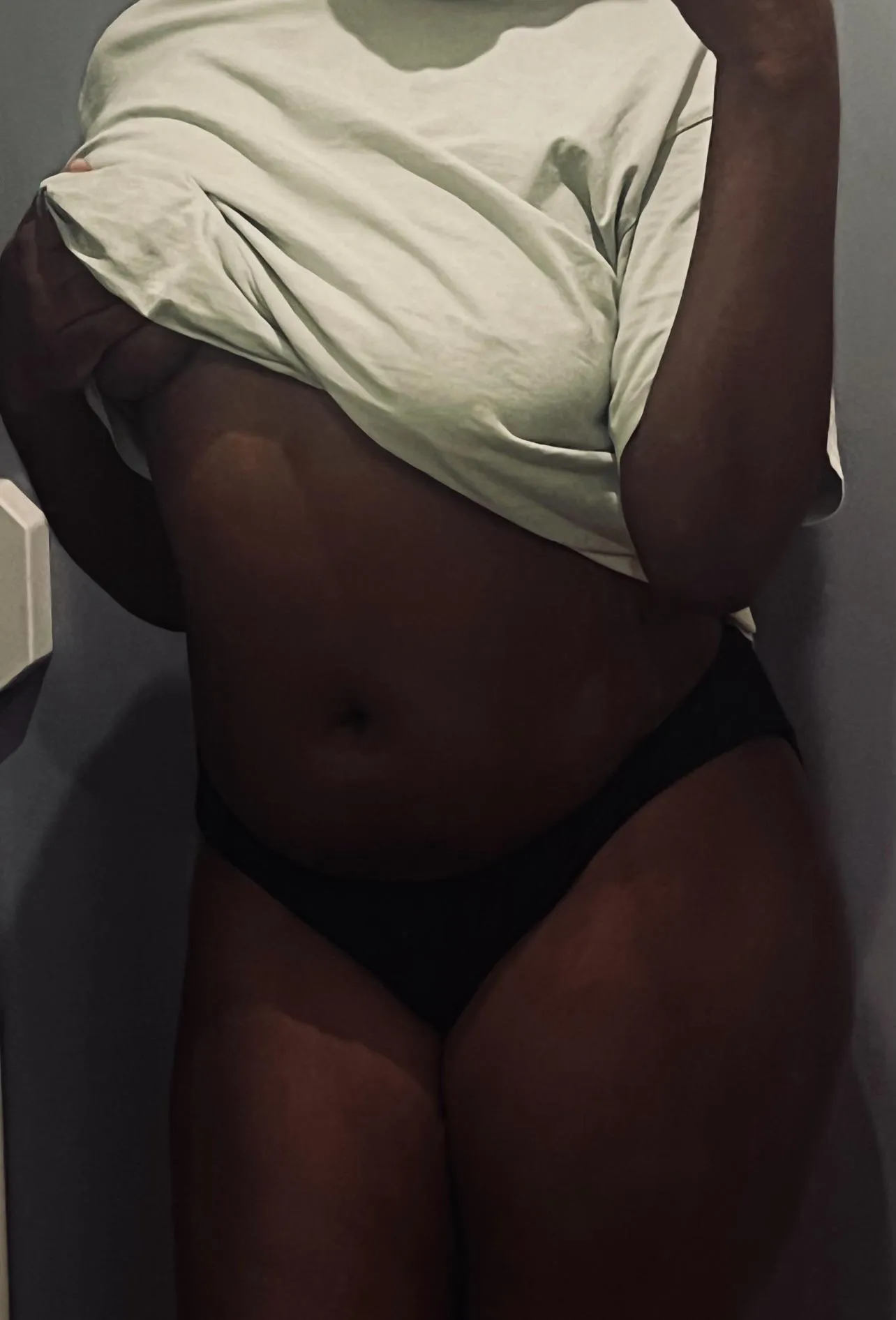 Qui pour m’aider à enlever le haut ? 🥺