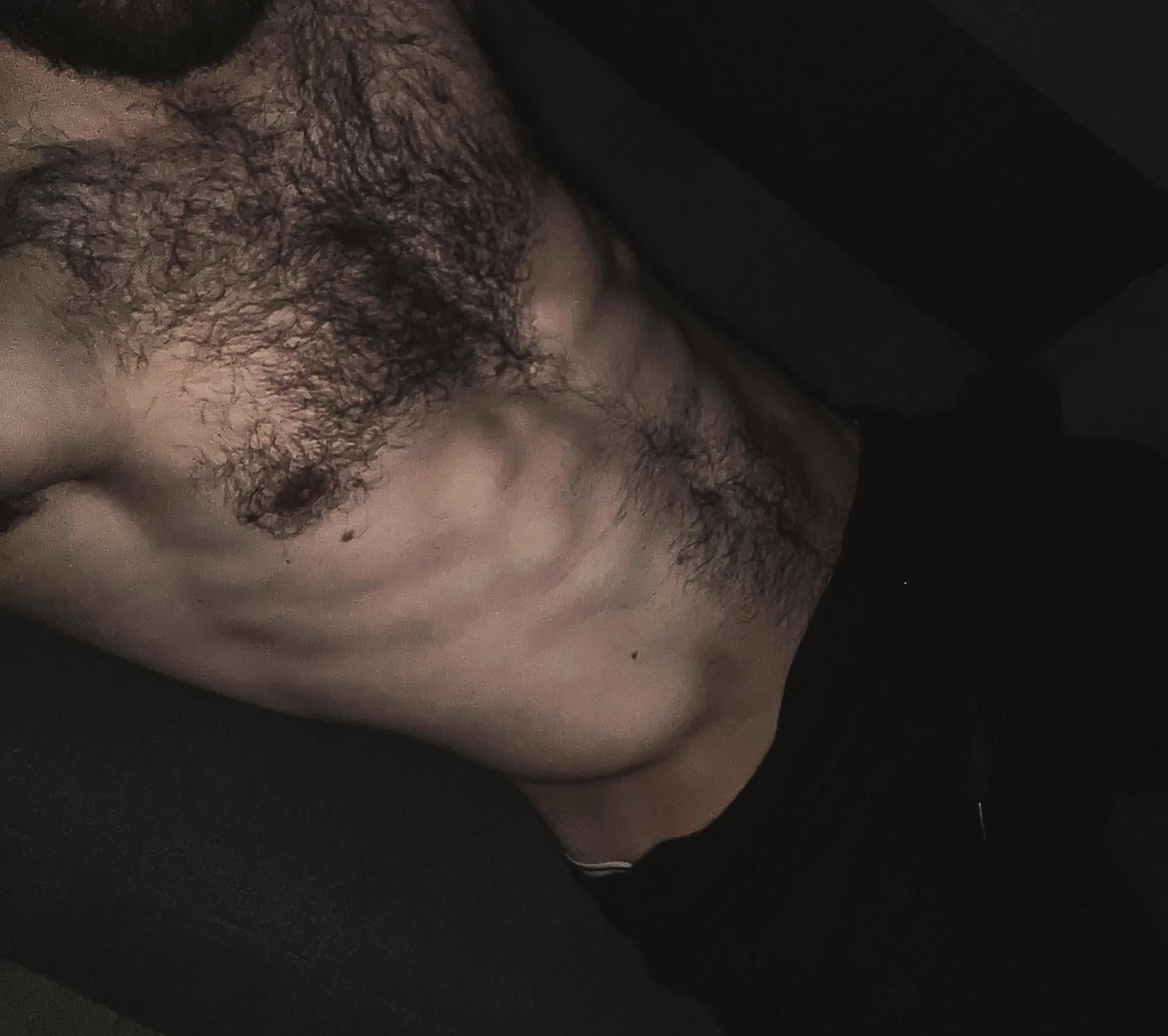 A boring evening selfie for your pleasure [30]