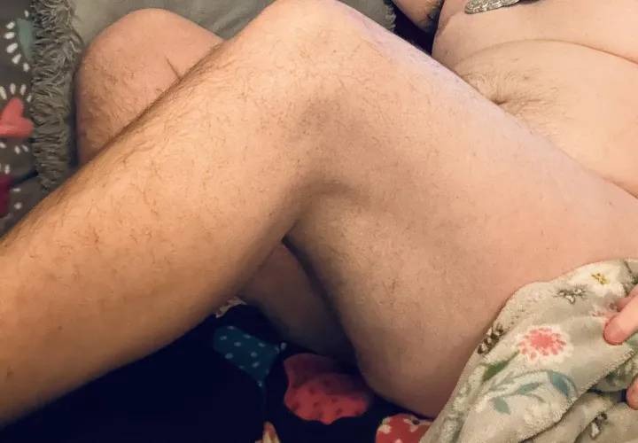 Nice thick thighs for you