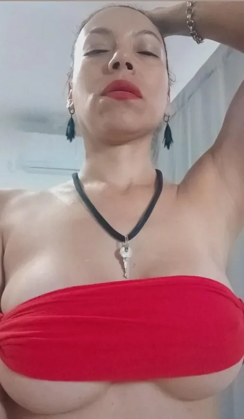 Once you hand over the key, my total control over you begins 🗝️🛐