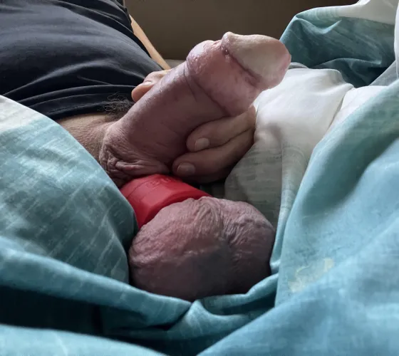 (53). Bi. Join me in bed?