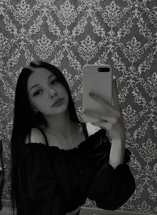 are you looking for a freshly 18yo daddy?