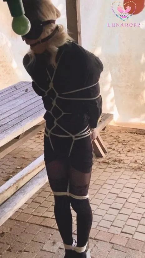 love ( SelfBondage )