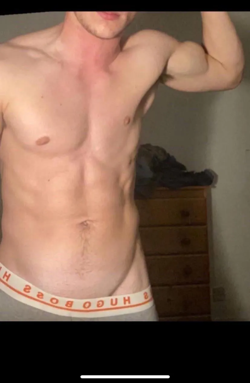 20 curious dl hung gym bro looking for the same hung gym bro hmu