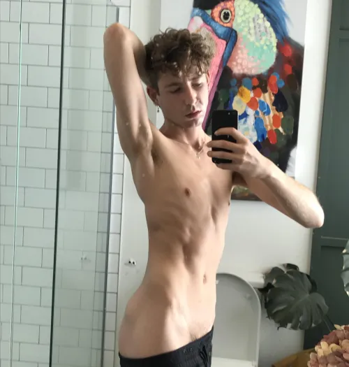 [19] I bet u miss what u had