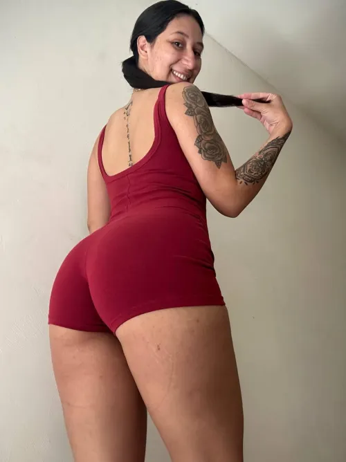 Do you like tattooed girls? 🫦