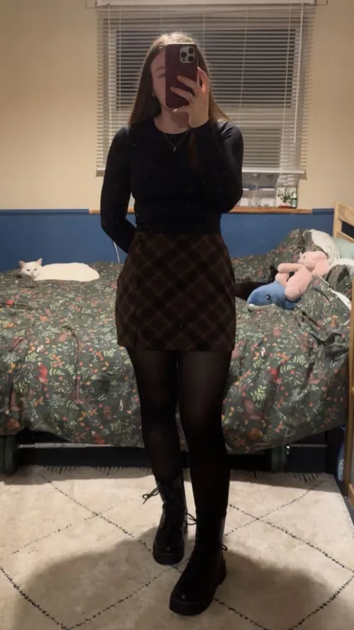 If i was your secretary would you bend me over your desk?