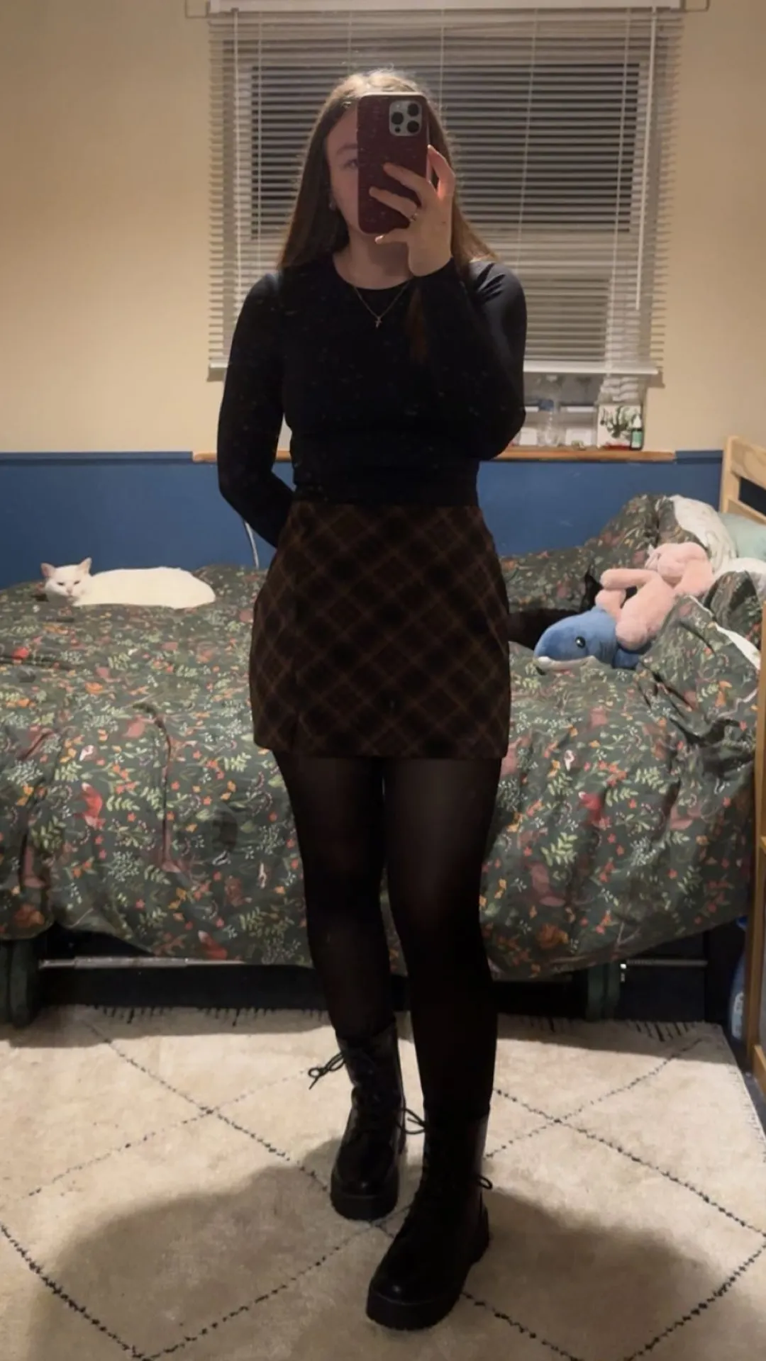 If i was your secretary would you bend me over your desk?