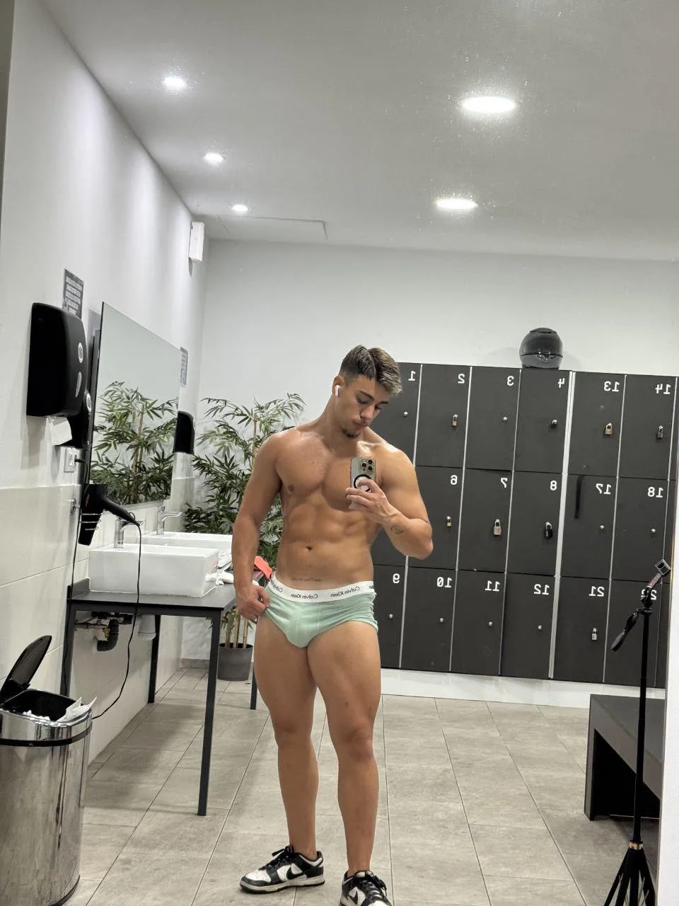 Let's play in the locker room