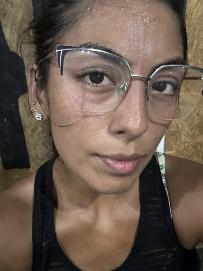 like this i finished every train....... sooo wet, wet ass, wet feet, wet armpits.... omg