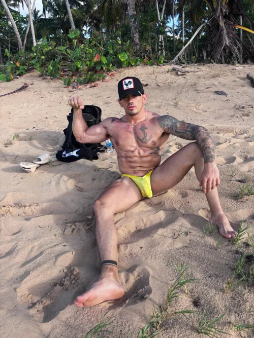 Try to focus on my thigh