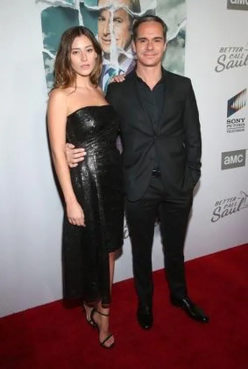 were people aware she dated Tony Dalton (aka Lalo Salamanca)?